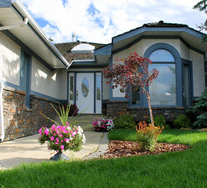 Residential front yard landscaping
