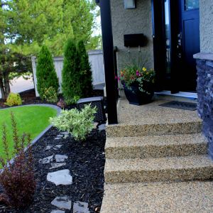 Residential front yard landscaping